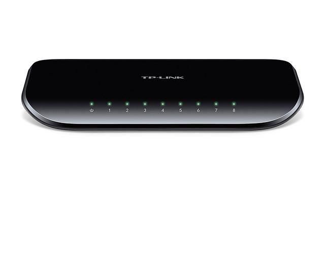 Nevadāms centrmezgls TP-Link NET SWITCH 8PORT