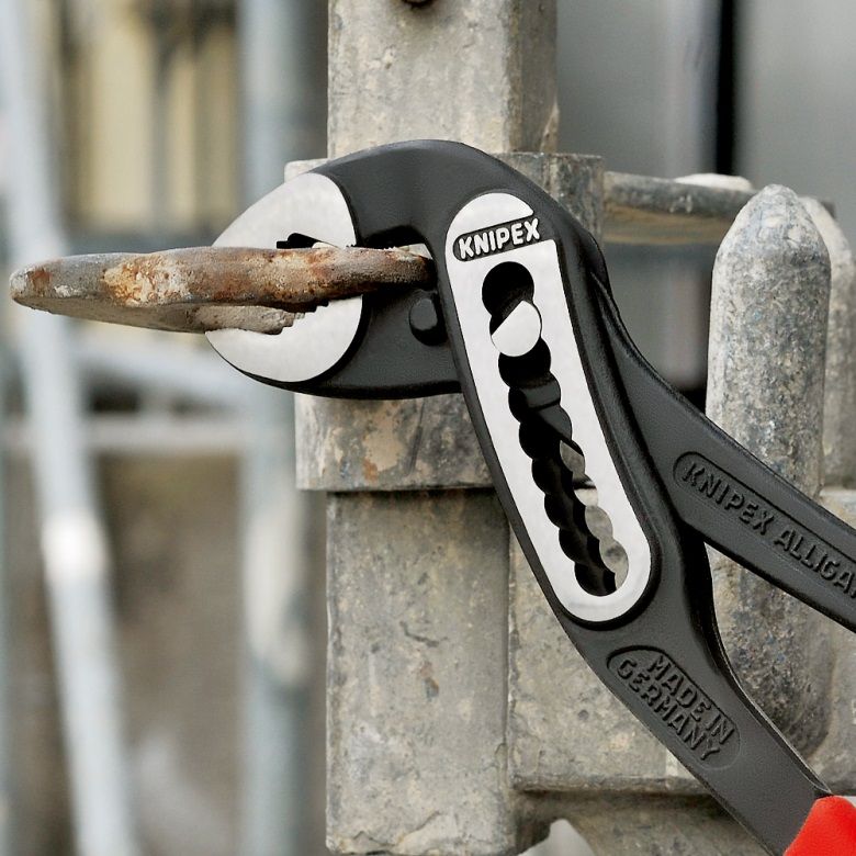Cita prece Knipex  KNIPEX Alligator Registered